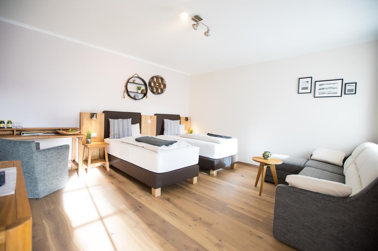 Hotel Moserwirt Бад Гойзерн Екстериор снимка