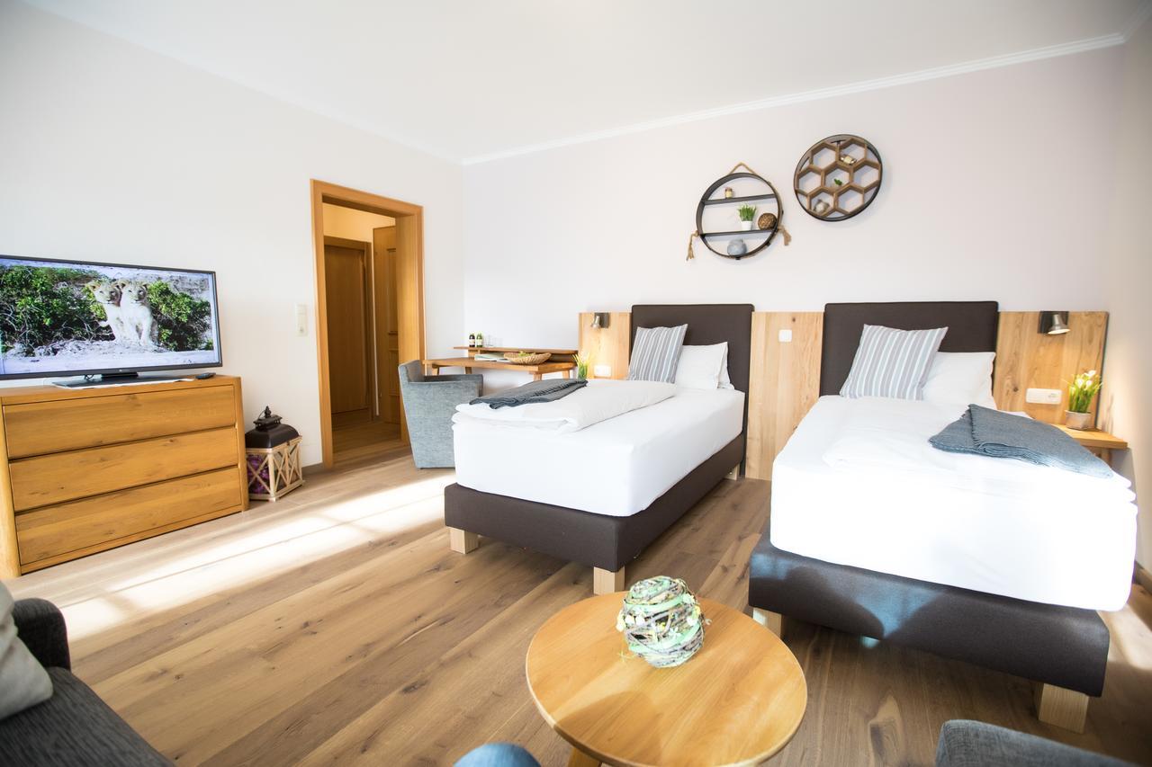 Hotel Moserwirt Бад Гойзерн Екстериор снимка